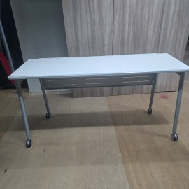 퍼시스 얼라인1500테이블